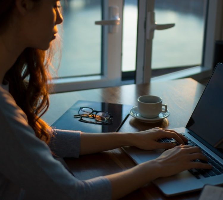 Anxious on the Job? 6 Tips to Ease Workplace Anxiety