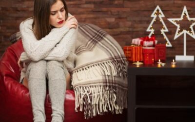 7 Ways to Manage Holiday Loneliness & Isolation